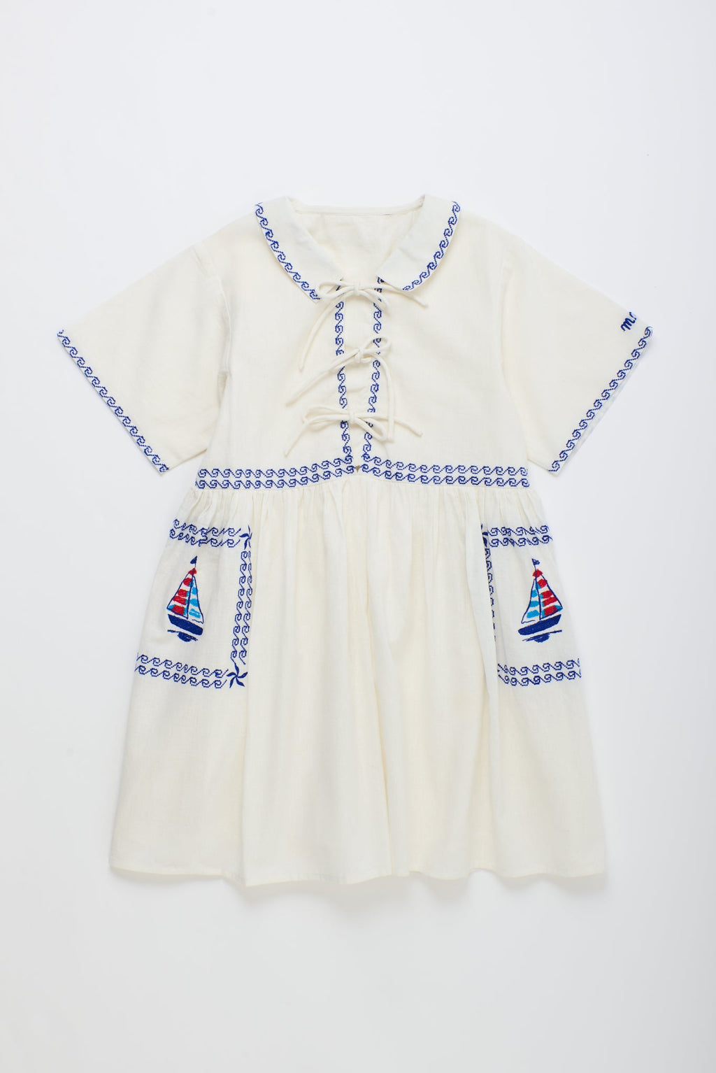 26101323 (Barcos Embroidered Long Dress White)
